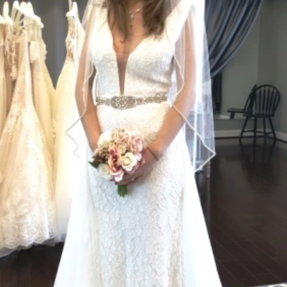 Lace and Gauze Wedding Dress - Size XS - S Fits size 0-4